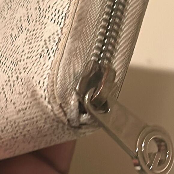 Goyard Matignon Zip Around Long Wallet White Leather Pattern Luxury Artsy Summer - Picture 13 of 16